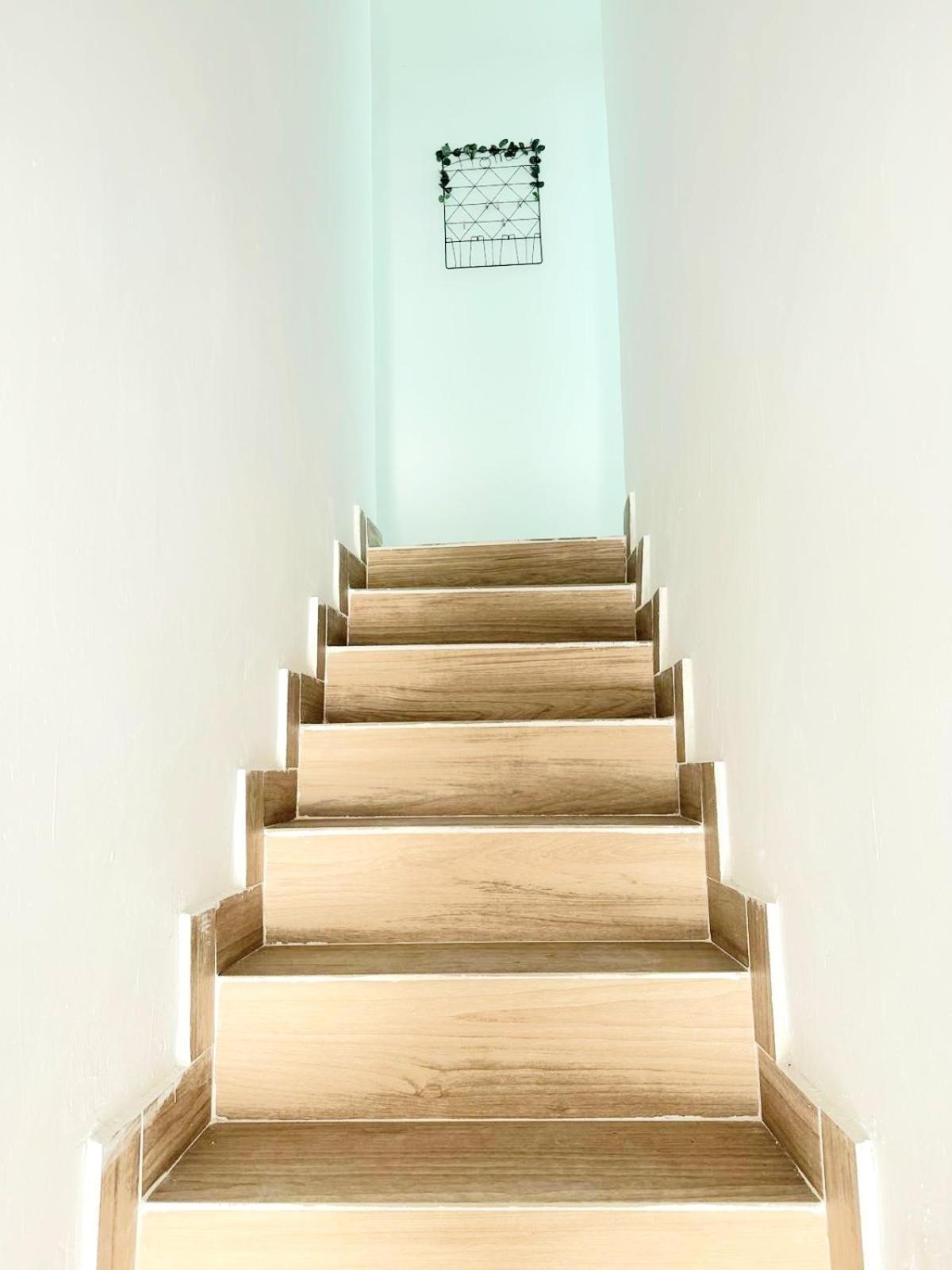 Apartamentos Aeropuerto Valencia マニセス エクステリア 写真