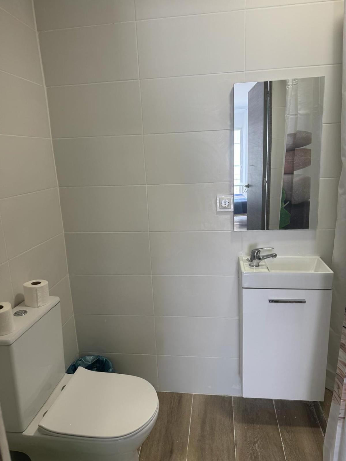 Apartamentos Aeropuerto Valencia マニセス エクステリア 写真
